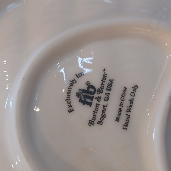 FIB Burton & Burton Scalloped Off-White Shell Appetizer/Dip Serving Platter - Picture 6 of 6